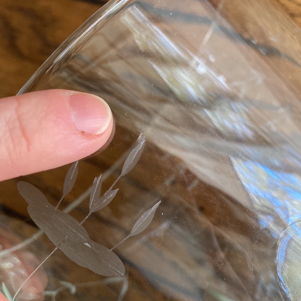 Decorative Crystal Bowl with Etched Design - Picture 8 of 8